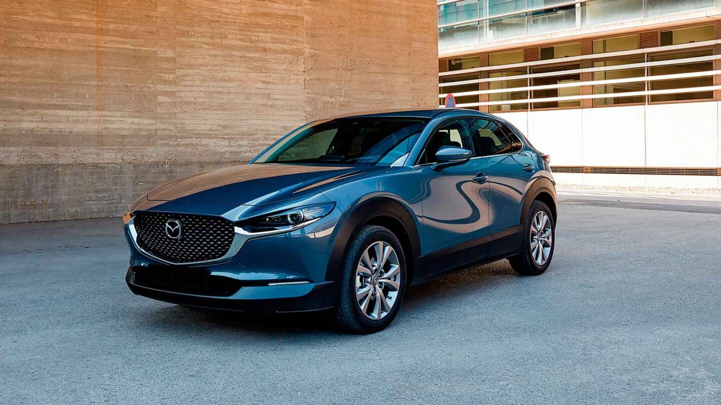 Polymetal Mazda Polymetal Gray, recorriendo el camino con estilo