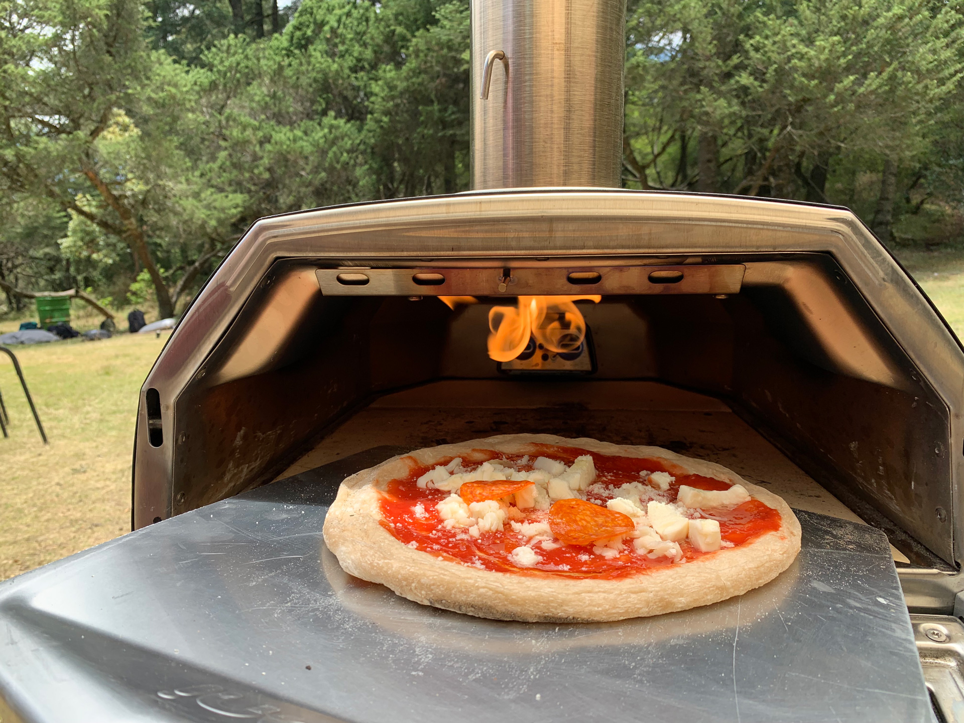 Hornea tu pizza en el bosque con VOORTUS