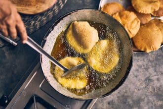 Esto es lo que puedes hacer con el aceite de cocina usado