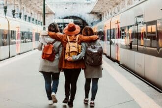 Travesías por descubrir: 7 agencias de viajes para mujeres