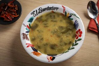 Caldo de habas