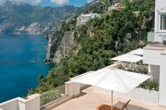 Casa Angelina: hospedaje en un acantilado en Italia