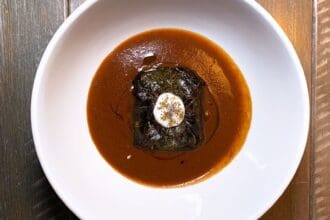 El chef Ángel Vázquez celebra el 20 aniversario de Intro con una cena de antología
