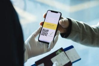 ¿Volarás pronto en avión? No olvides tramitar este certificado digital