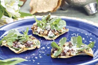 Tostadas de escamoles