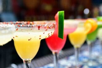 Prepara estos 3 cocteles con raicilla