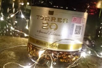 Torres 20 estrena botella