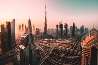 Mexicanos ya no necesitarán visa para viajar a Emiratos Árabes Unidos