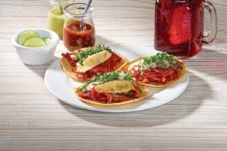 El Farolito, tacos al carbón con medio siglo de tradición