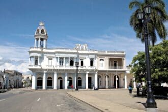 Al son de la linda Cuba