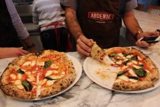 Pizzas desde Nápoles en Ardente