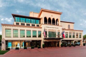 Histórico lujo: de compras en Highland Park Village