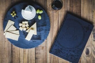 Buena literatura con mezcal Buen Viaje