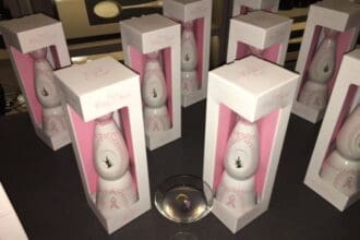 Tequila Clase Azul Reposado se pinta de rosa