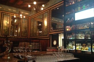 Homenaje a los vinos de Francia en Lipp La Brasserie