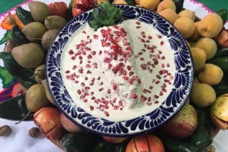 Chiles en nogada en El Bajío, lo mejor de la tradición mexicana