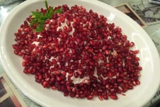 Prueba el chile en nogada de 1Kg que se prepara en Don Lázaro, El Viajero