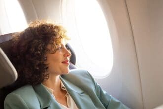 ¿Viajas a Europa? La clase Premium Economy de Iberia te lleva con comodidad