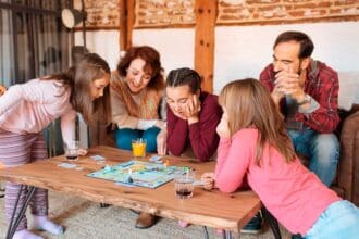 5 juegos de mesa para viajar desde casa