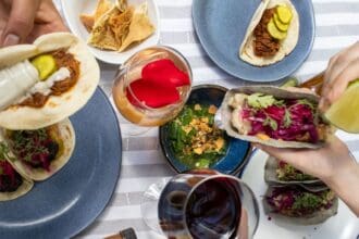 Celebra el aniversario de Alay Alay con su nuevo menú de tacos ¡por tiempo limitado!