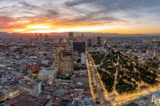 Amanecer Monumental: una experiencia en la ciudad