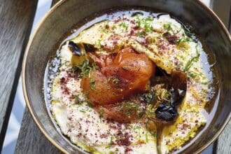 Muhammara y queso feta batido