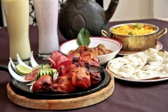 Tandoor festeja 30 años con sus comensales