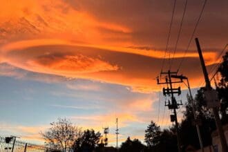 ¿Por qué se han visto esas extrañas nubes a la hora del atardecer en CDMX?