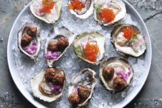 Ostiones con salsa mignonette