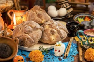 Pan de muerto: clásicos, rellenos, helados y ¡hasta conchas!