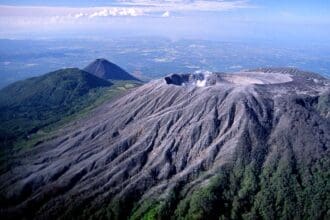 El Salvador en cinco paradas
