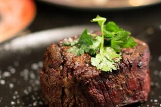 Colmillo, un restaurante que trata a la carne como se merece