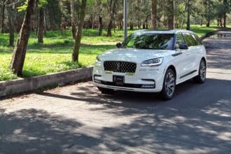 Lincoln Aviator: sofisticación aerodinámica