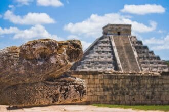 Zonas arqueológicas donde está prohibido subir a las pirámides