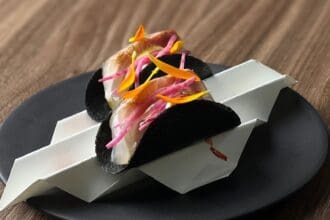 Miel, caviar y maracuyá: así fue la más reciente cena de Quintonil 10