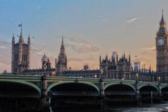 Reino Unido saca a México de la «Lista roja» por riesgo de Covid-19