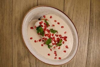 Ya llegaron los chiles en nogada a Salón Mezcalli