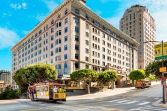 Stanford Court, firmamento para el viajero moderno  
