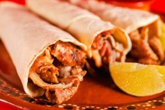 Receta de tacos árabes de carne y vegetarianos del chef Alan Sánchez