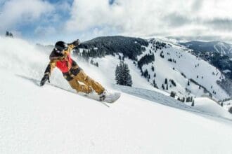 Vail Resorts extiende su temporada para esquiar