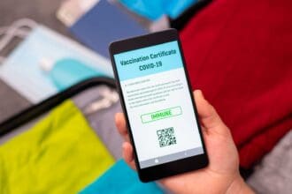 ¿Puedo viajar si ya me vacunaron?