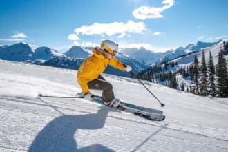 Disfruta el invierno 2023 en Whistler: el resort de ski más grande de Norteamérica