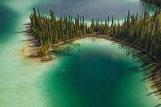¡Tienes que conocer Yukón! 7 sitios para descubrir sus paisajes y su cultura indígena