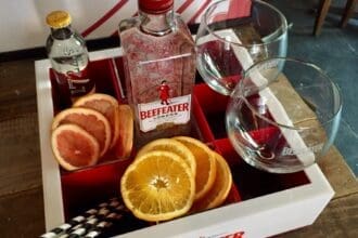 Desmond Payne, Beefeater y la ginebra