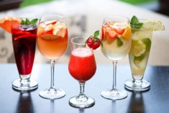 Cocteles para refrescarte estas vacaciones