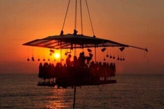 Dinner in the Sky llega al cielo de Puerto Vallarta