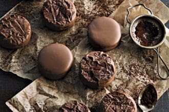 Discos de fudge de chocolate
