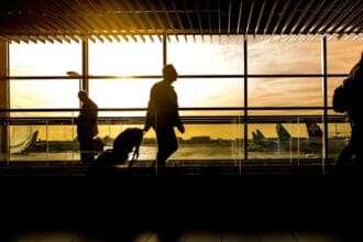 Equipaje de mano y otros derechos al viajar en avión