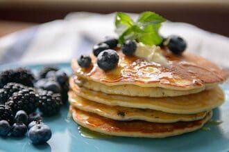 Hot cakes de plátano y avena al estilo de Melissa Morelos