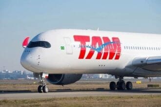 A350 XWB surca por primera vez el cielo